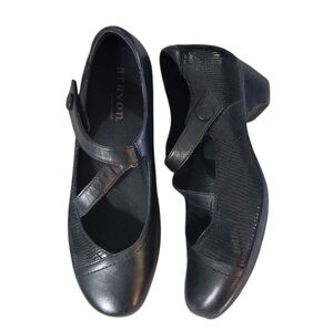 Aravon Portia Black Cross Strap Mary Jane Wedges Women's Size 9.5